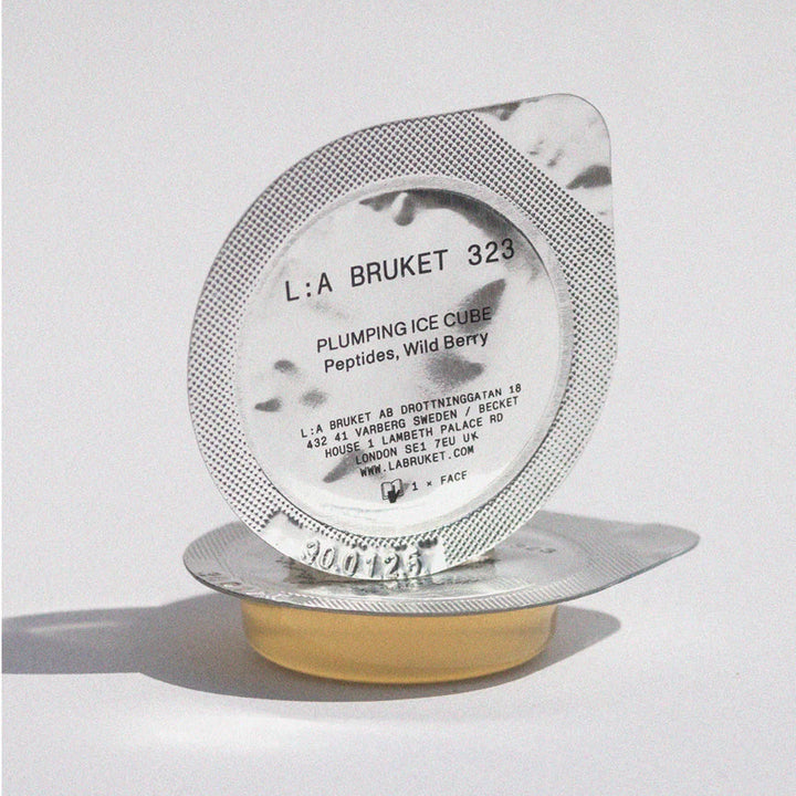 LA BRUKET 323 Plumping Ice Cube Detail