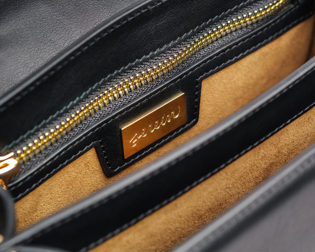 Borsa in Pelle con Intreccio Nera